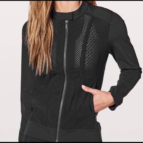 LuLuLemon Get Your Peek On Black Jacket SIZE 4 - Picture 6 of 17
